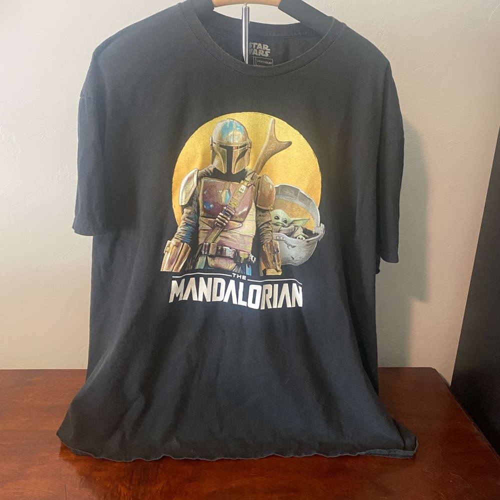 Fifth Sun Star Wars Black and Gold T-Shirt